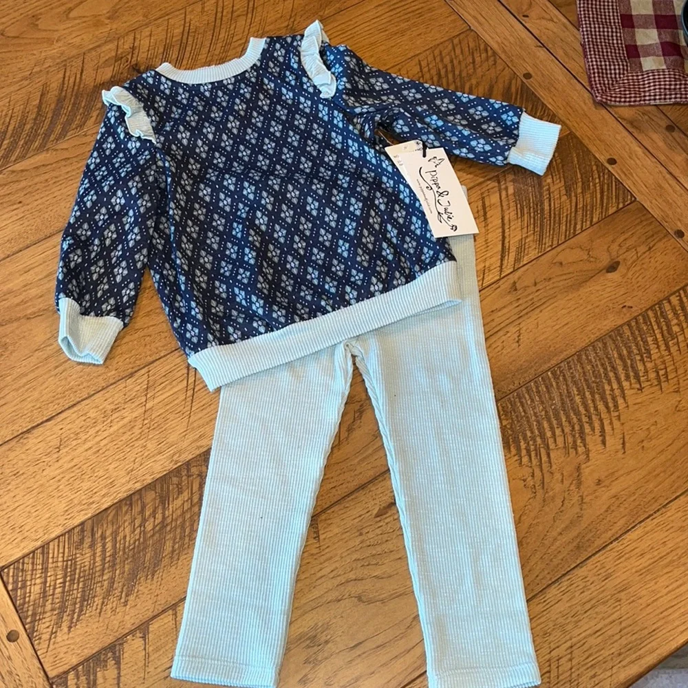 Pippa & Julie 2-Piece Girls Outfit. NWT